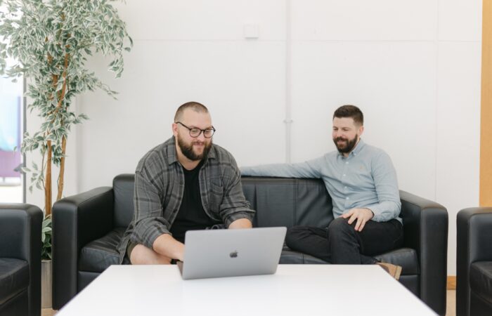 social media marketing services - giraffe social