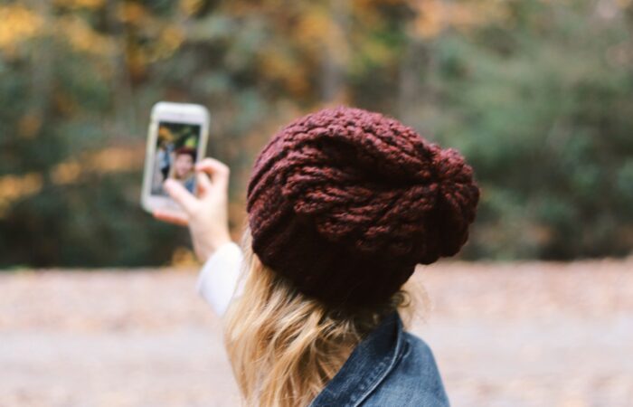 The Ethics of UGC: Guiding Brands through User-Generated Content Challenges_Giraffe Social_Blog